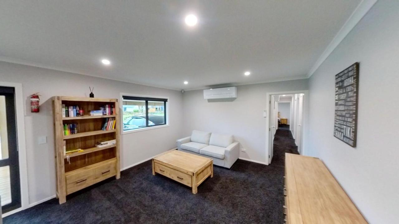 5 Bedroom, Solar On Snowmass Ohakune, Yellow Door Esterno foto